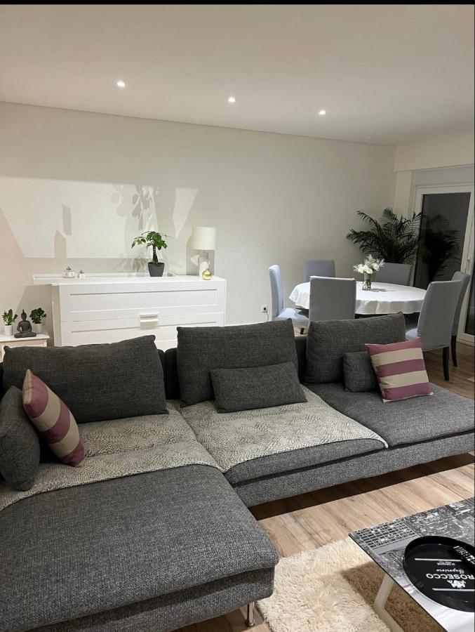 Modern Double Room With Private Balcony Монтижу Экстерьер фото